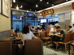 大堂-美颐美·鲍汁排骨饭(龙华百佳华店)