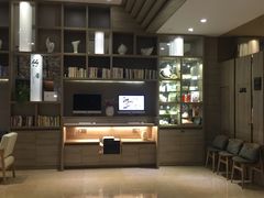 -西安大雁塔科技大学地铁站亚朵酒店