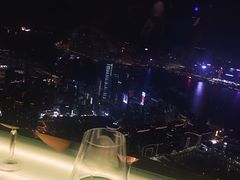 -OZONE 顶楼酒吧(香港丽思卡尔顿酒店)