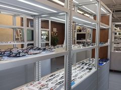 -无奔眼镜·蔡司·依视路授权店(马家堡店)