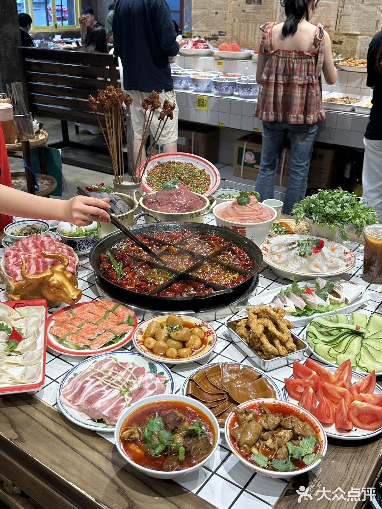教你打开吃麻辣火锅的正确方式来咯
