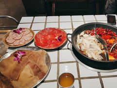 -贰回巷火锅馆(钟楼店)