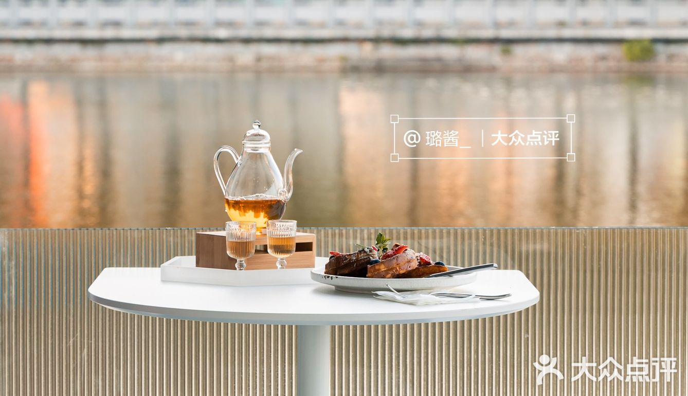 广州落羽杉坠美机位🍁小西湖边的咖啡店