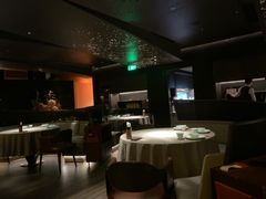 -左庭右院鲜牛肉火锅黑金店(陆家嘴中心店)