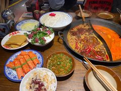 -萍姐火锅·公路夜市(武汉首店)