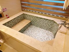 -兴芮温泉度假区