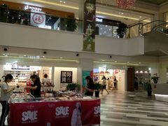 -百联临沂购物中心(临沂路店)