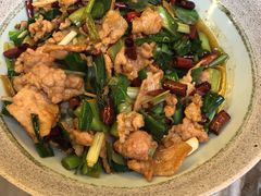 宣威小炒肉-蔼若春.传承三十年云南菜(金碧公园店)