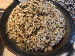 山珍炒饭-蘑统田下·野生菌火锅