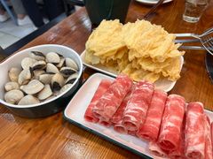 -老何家后安粉·糟粕醋海鲜火锅(三亚湾椰梦长廊店)
