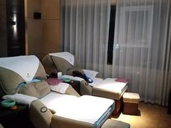 -金色印象·4K影院式足体养生(南坪桃源店)