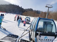 -亚布力新体委滑雪场