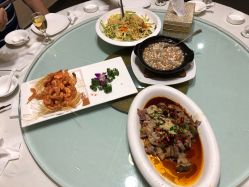 -鑫淼餐饮娱乐中心(江东街店)