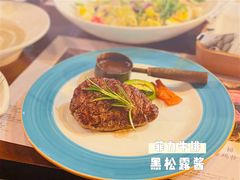 冰鲜原切菲力牛排配黑松露酱汁-斯比特花园西餐厅(东方商厦店)