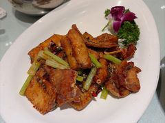 楚乡糍粑鱼-刘胖子家常菜·蹄花焖藕(江汉路总店)