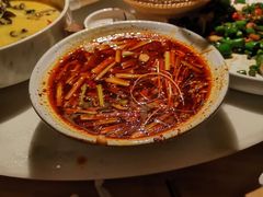 -初蓉丨遇见新川菜(亲贤街荣耀店)