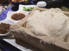 -95号酱骨·一块豆腐(展春园西路店)