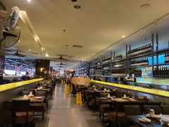 -大头虾越式风味餐厅(光明广场店)