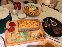 -ins森林童话餐厅coffee&bistro