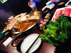 -重庆爽翻天老火锅(临平万达广场店)