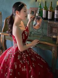 -不晚国际婚纱礼服