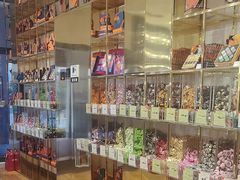 -VENCHI 闻绮(上海佛罗伦萨小镇店)