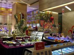 自助取餐区-豪派特华美达广场酒店·西餐厅