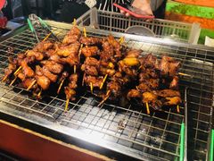 -席娜卡琳火车铁道夜市