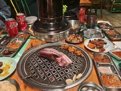 -唯成•韩国炭火烤肉 유성고기