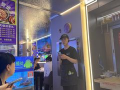 -徐记小怪兽肉蟹煲店(哈西万达金街店)