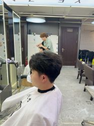 -藤野造型烫发染发