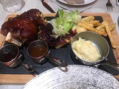 煎烤西班牙猪肋排-YUE·6·西式融合餐厅(外滩六号店)