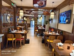 -隔壁老王·家常云南菜(皇冠店)
