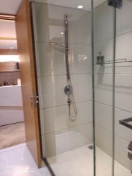 -HEYAN荷妍专业脱毛连锁机构