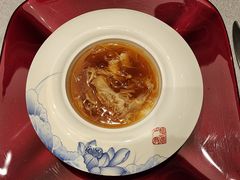 招牌酸辣金钩翅-君来湖滨饭店·渔餐厅