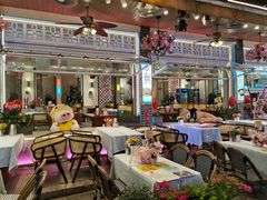 -喜鹊音乐酒馆(西街店)