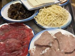 -乳仔牛牦牛汤锅 烤羊排(松潘古城店)
