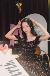 -衣贝姿婚纱礼服馆