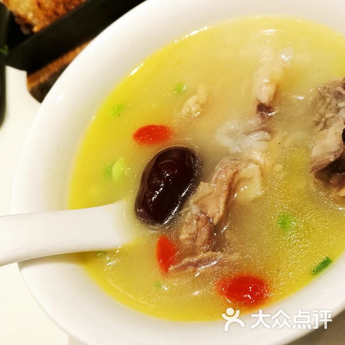 阴米土鸡汤                 猫猫雪天使           c会飞的羽毛j