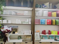 -茜茜美妍堂·华熙生物·甜朵体验中心