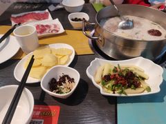 -四季喧黔味豆米火锅(万达广场店)