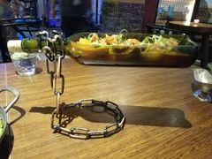 漂浮的红酒瓶-海石湾餐厅·沙画家的店