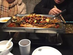 -鸣记脆皮烤鱼·海鲜烤鱼(三八广场店)
