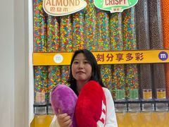 -m豆巧克力世界(上海世茂广场店)