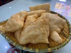 包尔萨克-伊宁伊香酥油奶茶馆
