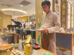 -亚马逊蒸汽活海鲜自助(LCM置汇旭辉广场店)