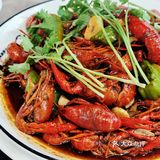 火锅遍地有，好吃的筒骨火锅很稀有