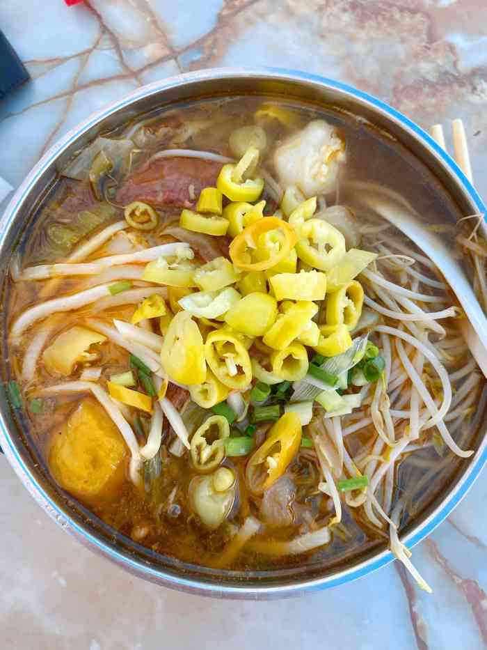 和明记的杂煲了,大老远也跑过去,现在跑过去,再也没有那个味道了,桑心