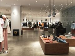 -URBAN REVIVO(西安Momopark店)