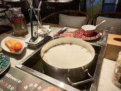 -尚尚仙·酸汤猪手·猪肚鸡火锅(华联万柳购物中心店)